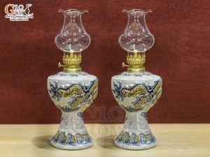Đôi đèn dầu men rạn đắp nổi rồng Như Ý, cao 25cm (Cả bóng)