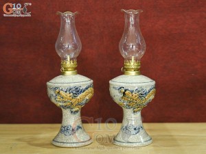 Đôi đèn dầu men rạn đắp nổi Rồng Tài Vượng, cao 30cm