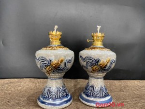 Đôi đèn dầu men rạn Long Trấn đắp nổi cuốn thư S1, cao 18cm