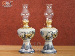 Đôi đèn dầu men rạn Long Trấn đắp nổi Rồng, cao 25cm