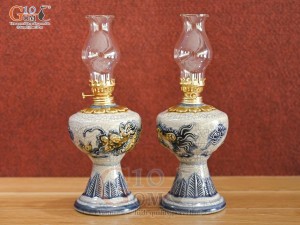 Đôi đèn dầu men rạn Long Trấn đắp nổi Rồng, cao 25cm