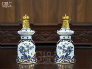Đôi đèn dầu men trắng họa tiết Tài Lộc vẽ vàng 24k, cao 22cm