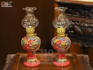 Đôi đèn dầu tròn men màu đắp nổi Rồng Như Ý nền đỏ, cao 21cm