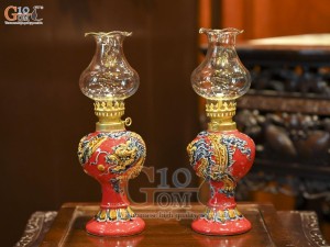 Đôi đèn dầu tròn men màu đắp nổi Rồng Như Ý nền đỏ, cao 21cm