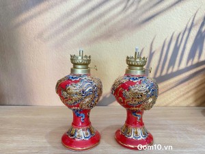 Đôi đèn dầu tròn men màu đắp nổi Rồng Như Ý nền đỏ vẽ vàng 24k, cao 16cm