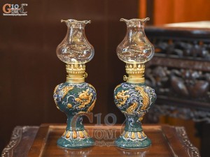 Đôi đèn dầu tròn men màu đắp nổi Rồng Như Ý nền xanh lục bảo, cao 16cm
