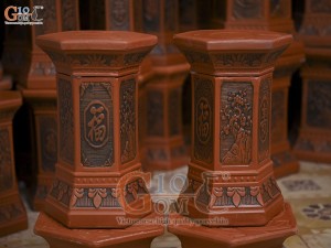 Đôi đôn gốm lục giác khắc nổi, cao 40cm