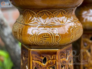 Đôi đôn gốm men nâu cổ khắc hoa, cao 65cm