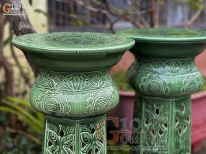 Đôi đôn gốm men xanh cổ khắc hoa, cao 65cm