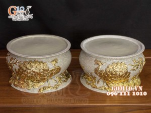 Đôi đôn kê men rạn đắp nổi Công Đào Dát Vàng, đường kính 24cm