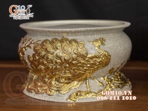 Đôi đôn kê men rạn đắp nổi Công Đào Dát Vàng, đường kính 24cm