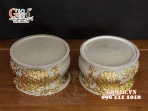 Đôi đôn kê men rạn đắp nổi Công Đào Dát Vàng, đường kính 24cm