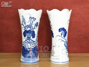 Đôi lọ cốc men trắng họa tiết hoa sen, cao 23cm