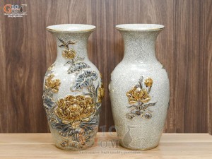 Đôi lọ dáng lộc bình men rạn đắp nổi Sen Cát Tường vẽ vàng 24k, cao 32cm
