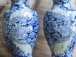 Đôi lọ hoa chân váy Phượng men lam cổ nền băng, cao 41cm