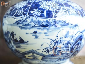 Đôi lọ hoa dáng bầu men lam cổ vẽ cảnh Sơn Thủy, cao 39cm