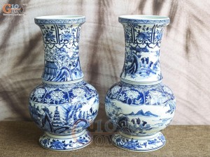 Đôi lọ hoa dáng bầu men lam cổ vẽ cảnh Sơn Thủy, cao 39cm