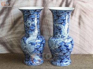 Đôi lọ hoa dáng huệ tôn men lam cổ vẽ Phượng băng, cao 41cm