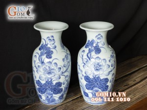 Đôi lộc bình men lam vẽ Sen Tài Lộc, cao 24cm