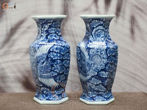Đôi lọ hoa dáng lục giác vẽ Phượng băng, cao 33cm