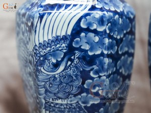 Đôi lọ hoa dáng lục giác vẽ Phượng băng, cao 33cm