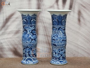 Đôi lọ hoa dáng ống trúc vẽ Long Ẩn nền băng, cao 34cm