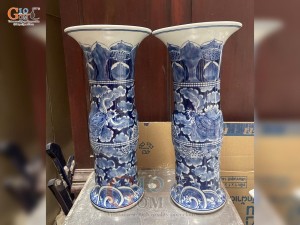 Đôi lọ hoa dáng ống trúc vẽ Long Ẩn nền băng, cao 34cm