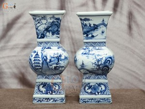 Đôi lọ hoa dáng vuông vẽ Sơn Thủy, cao 39cm