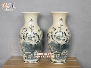 Đôi lọ hoa men rạn hoạ tiết hoa sen cao 27cm