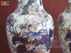 Đôi lọ hoa miệng lượn men lam vẽ Sen Tài Lộc vẽ vàng 24k, cao 25cm  