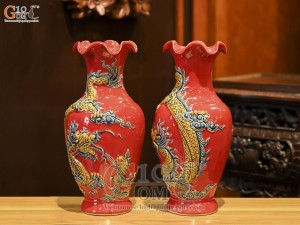 Đôi lọ hoa miệng lượn men màu đắp nổi Rồng Như Ý nền đỏ, cao 32cm