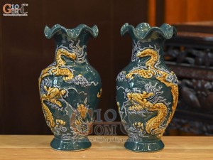 Đôi lọ hoa miệng lượn men màu đắp nổi Rồng Như Ý nền xanh lục bảo, cao 24cm