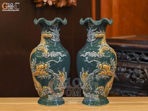 Đôi lọ hoa miệng lượn men màu đắp nổi Rồng Như Ý nền xanh lục bảo, cao 26cm
