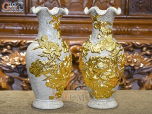 Đôi lọ hoa miệng lượn men rạn đắp nổi hoa Sen Cát Tường dát vàng 24k, cao 28cm