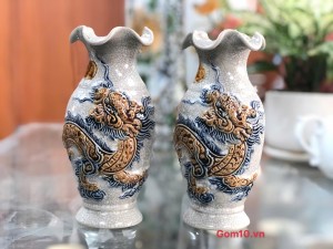 Đôi lọ hoa miệng lượn men rạn đắp nổi Rồng Phú Quý, cao 21cm