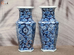 Đôi lọ hoa song tâm men lam cổ vẽ Long Ẩn, cao 33cm