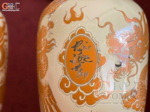 Đôi lọ lộc bình họa tiết rồng Phúc Lộc Thọ rồng vàng kim, cao 50cm
