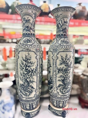 Đôi lọ lộc bình men chàm cổ vẽ tứ cảnh, cao 1m40