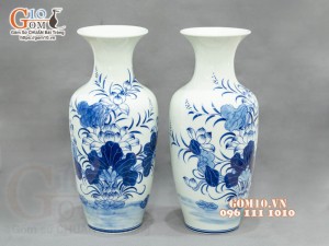 Đôi lộc bình men lam vẽ Sen Đại Cát, cao 25cm