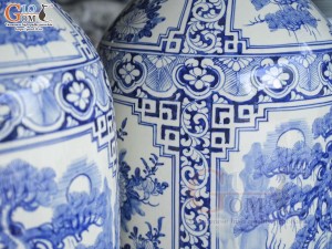 Đôi lọ lộc bình men lam vẽ Tứ Cảnh, cao 1m55 ( cả chân kê)