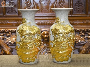Đôi lọ lộc bình men rạn đắp nổi hoa Sen Cát Tường dát vàng 24k, cao 26cm