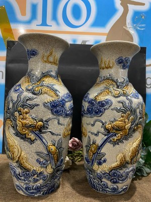 Đôi lọ lộc bình men rạn Long Trấn đắp nổi Rồng, cao 40cm