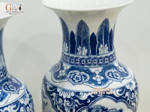 Đôi lọ lộc bình men trắng họa tiết Tứ Linh, cao 42cm