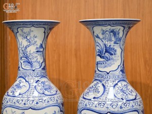 Đôi lọ lộc bình men trắng nhị cảnh Sơn Thuỷ - Công Đào cao 1m55cm (cả chân kê)