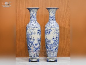 Đôi lọ lộc bình men trắng nhị cảnh Sơn Thuỷ - Công Đào cao 1m55cm (cả chân kê)