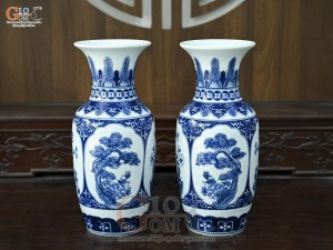 Đôi lọ lộc bình men trắng họa tiết Tứ Cảnh, cao 35cm