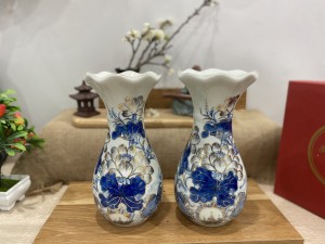 Đôi lọ lý ngư vọng nguyệt men lam cổ vẽ vàng kim 24k cao cấp 24cm