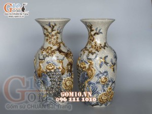 Đôi lọ men rạn đắp nổi Công Đào cao cấp, cao 36cm