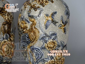 Đôi lọ men rạn đắp nổi Công Đào cao cấp, cao 36cm