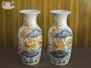 Đôi lộc bình men rạn đắp nổi Sen Cát Tường, cao 35cm